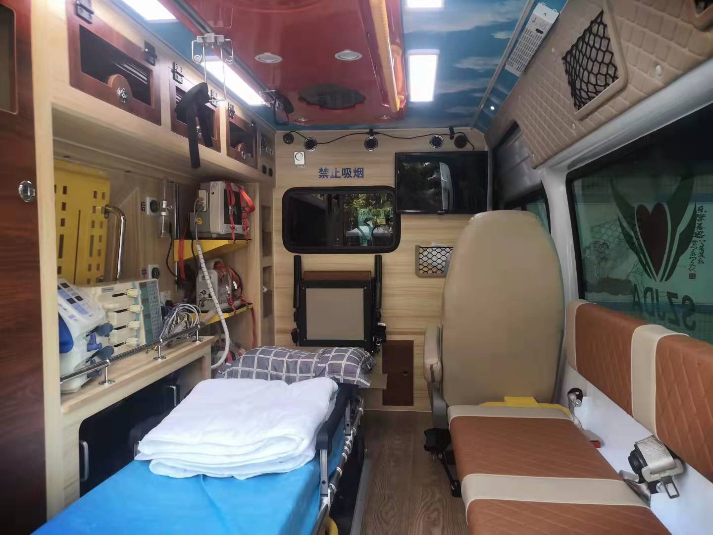 化州市救护车出租